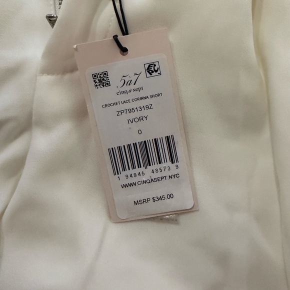 Cinq a Sept Corinna Crochet Lace Panel Shorts In Ivory Size 0 NWT MSRP $345 - Picture 8 of 8